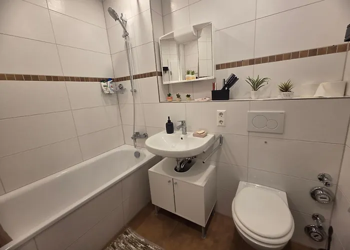 Comfortable Private On Elbe River *