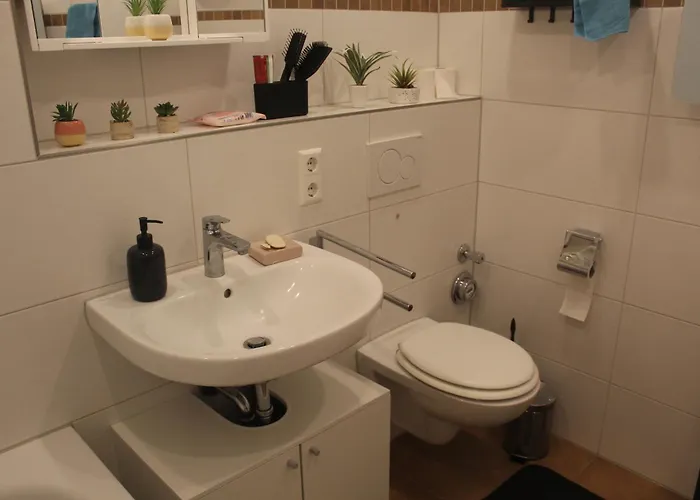 Comfortable Private On Elbe River *