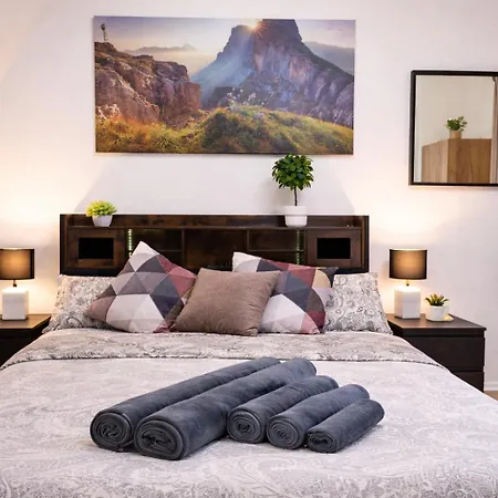 Comfortable Private On Elbe River *
