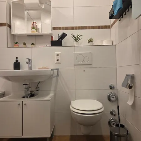 Comfortable Private On Elbe River Hotel